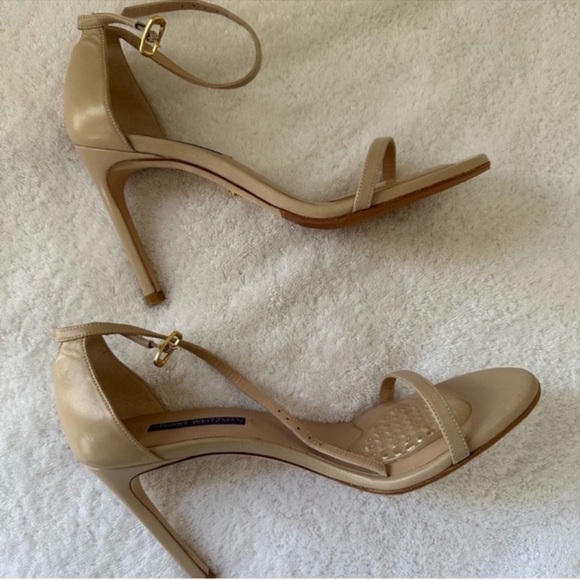 Stuart Weitzman Nudistsong Strappy Sandals / Heels in Beige Leather (NIB) - Picture 5 of 7